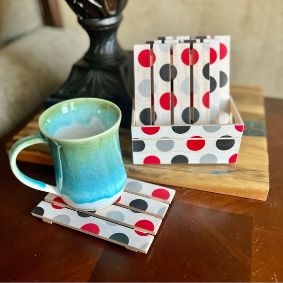 Mini Pallet & Crate Coaster Set red black & silver dots print. 4 Coasters crate - Picture 3 of 6